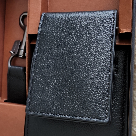 NWT IOB Coach Men's Wallet and Key Holder Set - Picture 10 of 13